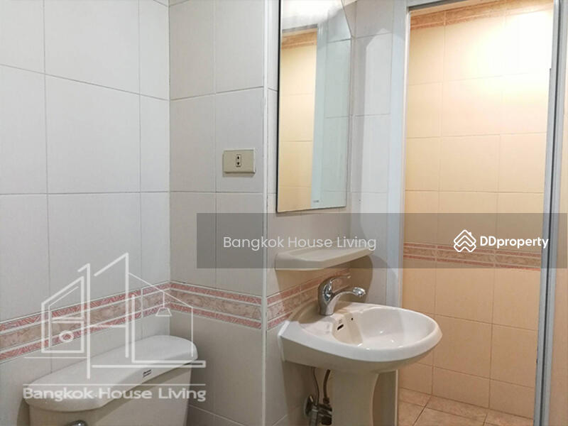 Mukda Mansion, Bangkok, 21 Soi Sukhumvit 43, Khlong Tan Nua, Watthana, Bangkok, 3 Bedrooms, 200 sqm, Apartment For Rent, by Bangkok House Living, 11253753 - DDproperty.com