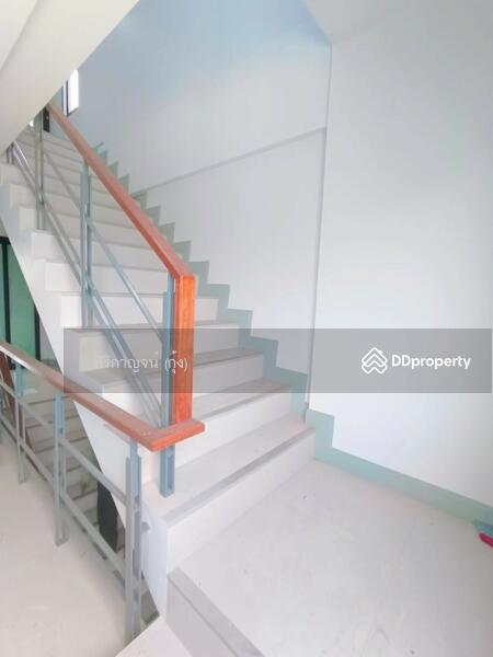 ขาย - โฮมออฟฟิศ 3 ชั้น ทำเลดีเดินทางสะดวก ใกล้ถนนใหญ่ ฉลองกรุง19, กรุงเทพ