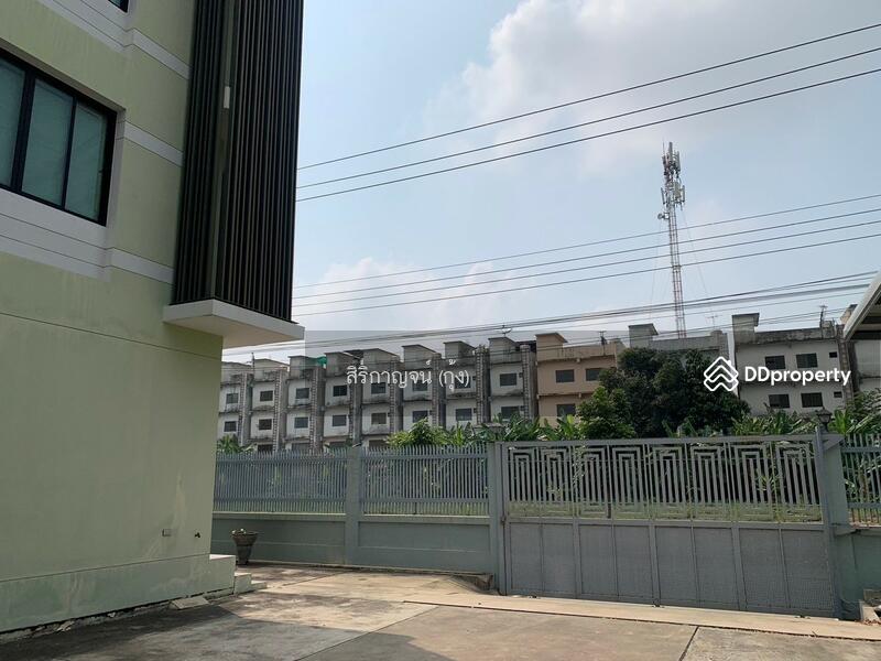 ขาย - โฮมออฟฟิศ 3 ชั้น ทำเลดีเดินทางสะดวก ใกล้ถนนใหญ่ ฉลองกรุง19, กรุงเทพ