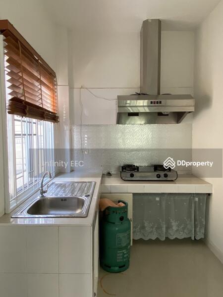 ให้เช่าบ้านเดี่ยว พร้อมเฟอร์นิเจอร์ ใจกลางศรีราชา ยินดีรับสัตว์เลี้ยงตัวเล็ก หมู่บ้านดีญ่า วัลเล่ย์, Chon Buri (Pattaya), Surasak, Si Racha, Chon Buri (Pattaya), 3 Bedrooms, 159 sqm, Condo For Rent, by Infinity EEC (Thailand) Co., Ltd., 11254887 - DDproperty.com