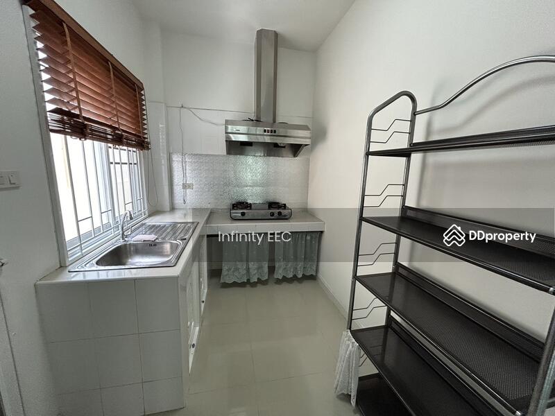 ให้เช่าบ้านเดี่ยว พร้อมเฟอร์นิเจอร์ ใจกลางศรีราชา ยินดีรับสัตว์เลี้ยงตัวเล็ก หมู่บ้านดีญ่า วัลเล่ย์, ชลบุรี, สุรศักดิ์, ศรีราชา, ชลบุรี, 159 ตร.ม., คอนโด ให้เช่า, โดย Infinity EEC (Thailand) Co., Ltd., 11254887 - DDproperty.com