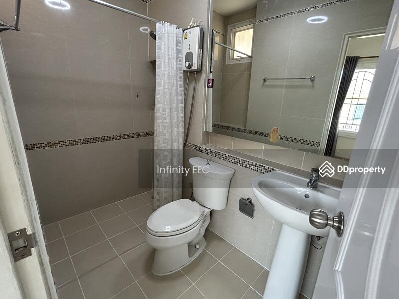 ให้เช่าบ้านเดี่ยว พร้อมเฟอร์นิเจอร์ ใจกลางศรีราชา ยินดีรับสัตว์เลี้ยงตัวเล็ก หมู่บ้านดีญ่า วัลเล่ย์, Chon Buri (Pattaya), Surasak, Si Racha, Chon Buri (Pattaya), 3 Bedrooms, 159 sqm, Condo For Rent, by Infinity EEC (Thailand) Co., Ltd., 11254887 - DDproperty.com