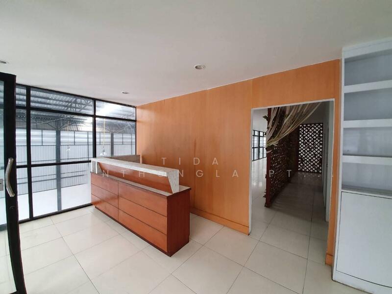 For Rent - Warehouse with office Ramintra, Bangkok