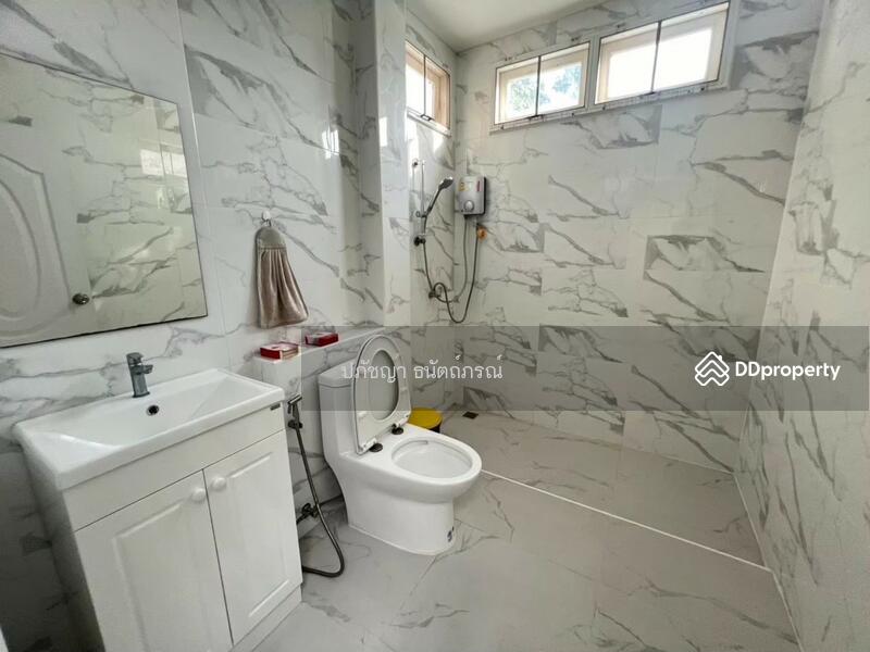 ปทุมธานี ลำลูกกา, Pathum Thani, - -, Lat Sawai, Lam Luk Ka, Pathum Thani, 6 Bedrooms, 1,200 sqm, Single Detached House For Sale, by ปภัชญา ธนัตถ์ภรณ์, 11257092 - DDproperty.com