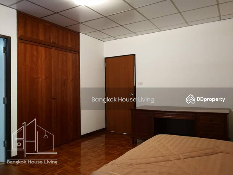 For Rent - Aramvej Apartment, Bangkok