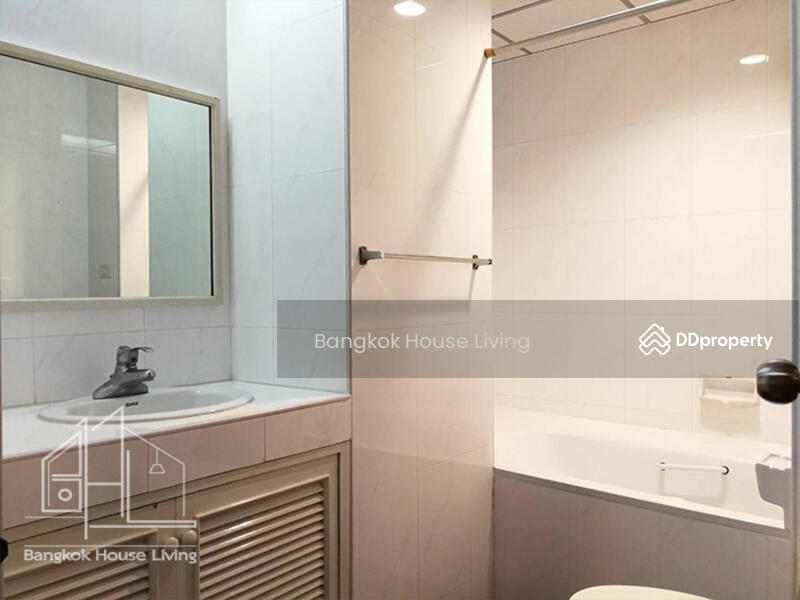 For Rent - Aramvej Apartment, Bangkok