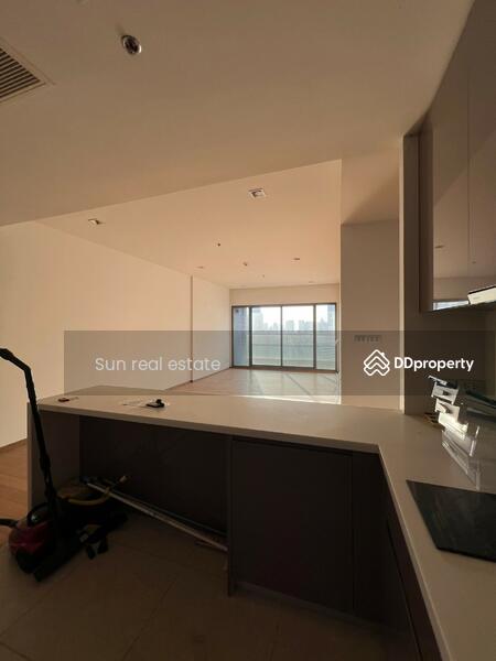 Hyde Sukhumvit 13, Bangkok, 13 Sukhumvit Road, Khlongtoei Nua, Watthana, Bangkok, 3 Bedrooms, 108 sqm, Condo For Rent, by Sun real estate, 11258503 - DDproperty.com