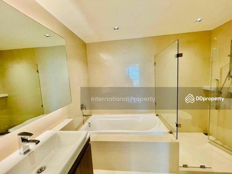 Vtara Sukhumvit 36, Bangkok, 118 Soi Saen Sabai, Phra Kanong, Khlong Toei, Bangkok, 2 Bedrooms, 58 sqm, Condo For Rent, by Next Step Property, 11260951 - DDproperty.com