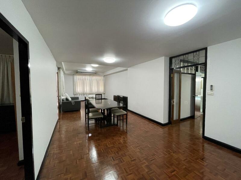 Low-rise Apartment 2 bedrooms (Pet Friendly) around BTS Phrom Phong, Bangkok, Sukhumvit 24, Khlong Toei, Khlong Toei, Bangkok, 2 Bedrooms, 120 sqm, Apartment For Rent, by ปรีชา จิตต์สมนึก, 11261419 - DDproperty.com