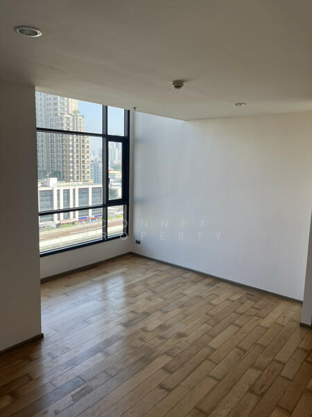 ขาย - Fuse Sathorn-Taksin : ฟิวส์ สาทร-ตากสิน, กรุงเทพ