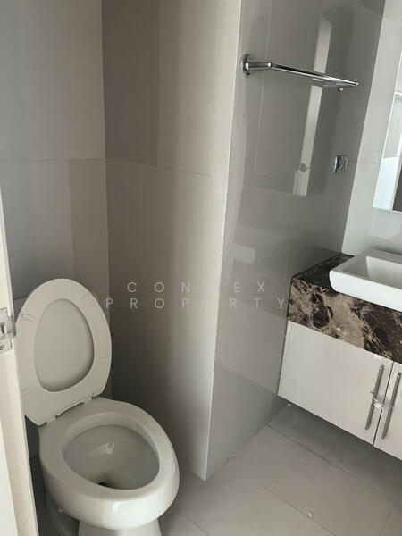 ขาย - Fuse Sathorn-Taksin : ฟิวส์ สาทร-ตากสิน, กรุงเทพ