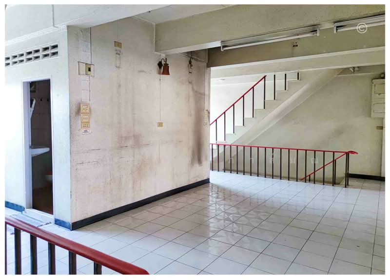 Commercial building on Chang Phueak Road, CBD area, very good location, suitable for business, Chiang Mai, ถนนช้างเผือก, Sri Phum, Muang Chiang Mai, Chiang Mai, , 800 sqm, Shophouse For Sale, by ฌัชษชี ฌัชปภาส์มณ, 11263395 - DDproperty.com