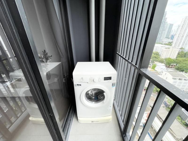 Maru Ekkamai 2, Bangkok, 70-5 Sukhumvit 63 Road, Phra Kanong Nua, Watthana, Bangkok, Studio, 30 sqm, Condo For Rent, by Beyond360, 11264131 - DDproperty.com