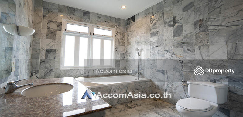5 Bedrooms House for Rent in Sukhumvit, Bangkok near BTS Phra khanong (94169), กรุงเทพ, พระโขนงเหนือ, วัฒนา, กรุงเทพ, 250 ตร.ม., บ้านเดี่ยว ให้เช่า, โดย Accom Asia, 11266468 - DDproperty.com