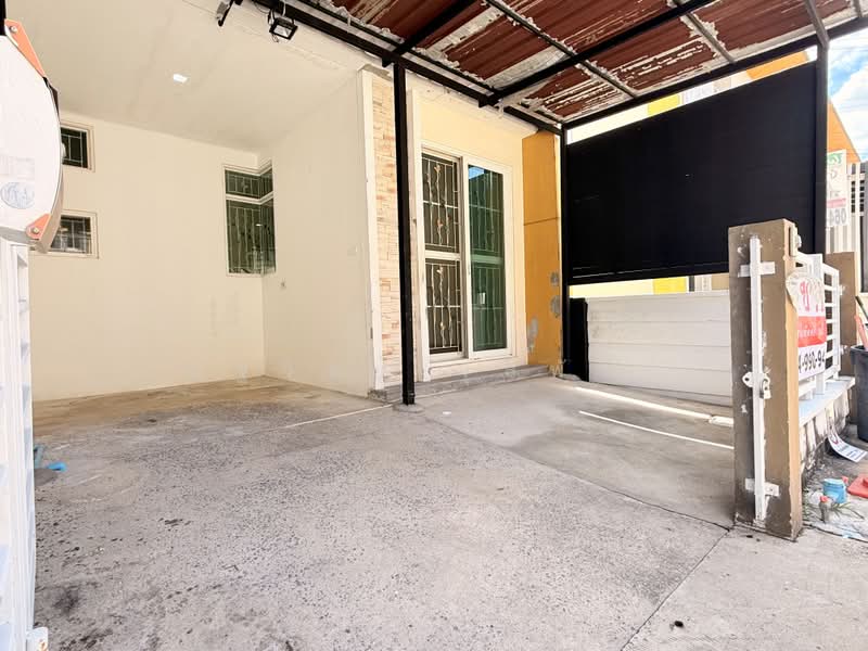 Golden Town Onnut-Ladkrabang, Bangkok, Soi Prachathorn, Lat Krabang, Lat Krabang, Bangkok, 3 Bedrooms, 117 sqm, Townhouse For Sale, by ณัฐวิชย์ จุลพันธ์, 11270999 - DDproperty.com