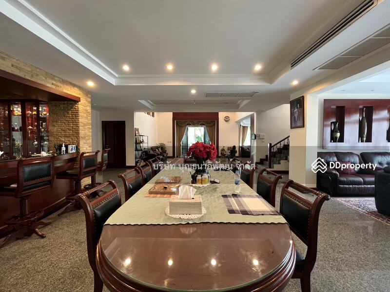 Luxurious 10-Bedroom House for Sale on Pratumnak hill, Pattaya, Chon Buri (Pattaya), : เขาพระตำหนัก ซอย 5, Nong Pru, Bang Lamung (Pattaya), Chon Buri (Pattaya), 10+ Bedrooms, 1,712 sqm, Single Detached House For Sale, by สิชา บุญธนาภิพัฒน์, 11271901 - DDproperty.com