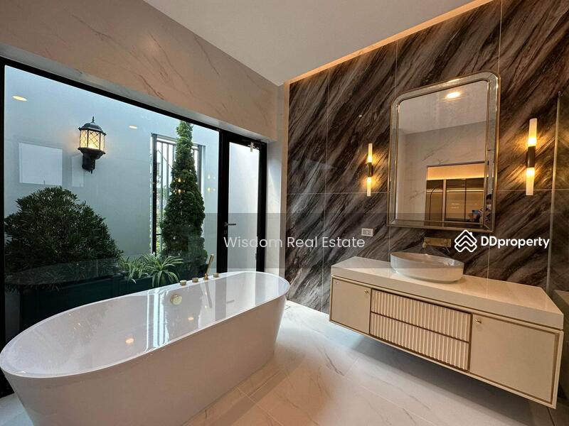 Nantawan Rama 9 - New Krungthepkreetha, Bangkok, Krungthep Kreetha Road, Saphan Sung, Saphan Sung, Bangkok, 5 Bedrooms, 449 sqm, Single Detached House For Sale, by Wisdom Real Estate, 11272836 - DDproperty.com