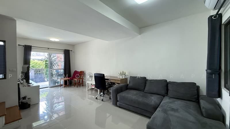 Pruksa Ville 57 Pattanakarn, Bangkok, Soi Pattanakarn 38, Suan Luang, Bangkok, 3 Bedrooms, 105 sqm, Townhouse For Sale, by Ponwimol Wipanarapai, 11273569 - DDproperty.com
