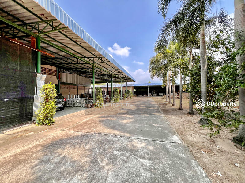 For Sale - Land and Warehouse in Panasnikom Chonburi, Chon Buri
