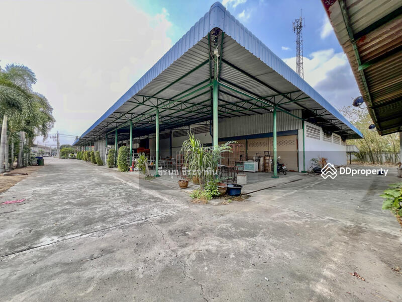 For Sale - Land and Warehouse in Panasnikom Chonburi, Chon Buri