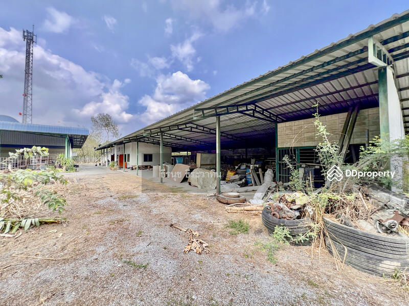 For Sale - Land and Warehouse in Panasnikom Chonburi, Chon Buri