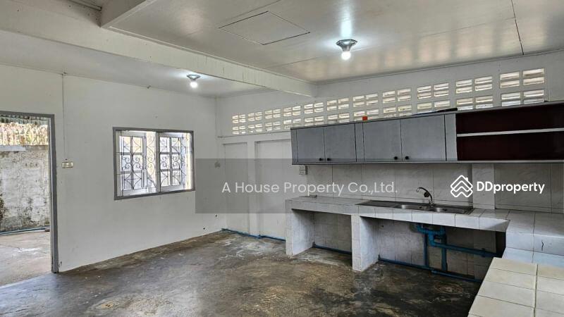 For Sale - Second-hand house in Sriracha Single-storey detached house, Bang Phra zone, Sriracha., Chon Buri