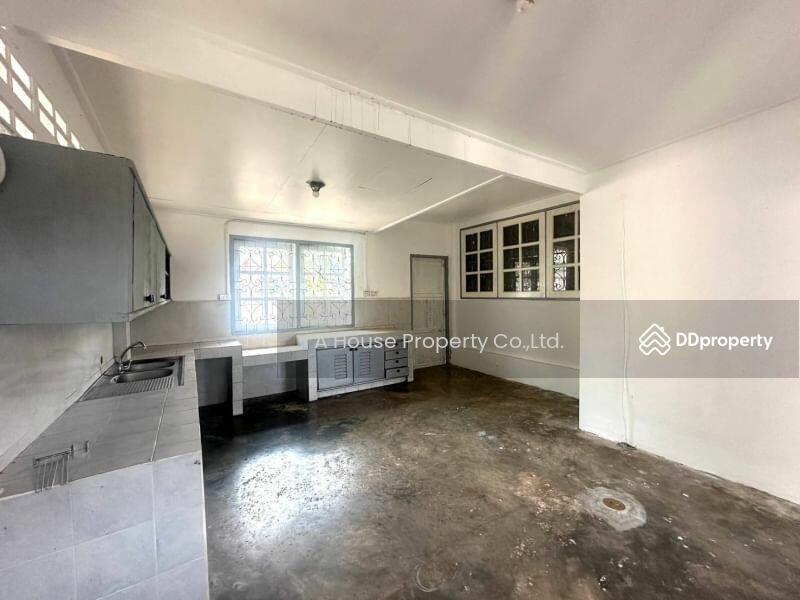 For Sale - Second-hand house in Sriracha Single-storey detached house, Bang Phra zone, Sriracha., Chon Buri