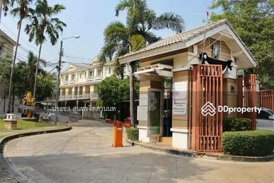 ขาย - ทาวน์โฮม 3 ชั้น Park Gallery วัชรพล, กรุงเทพ