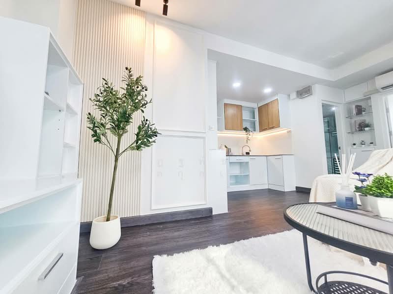 The IRIS Rama 9-Srinakarin, Bangkok, Srinakarin Road, Suan Luang, Suan Luang, Bangkok, 1 Bedroom, 40 sqm, Condo For Sale, by ณัฏฐพัชร ชโยทิตกุลเกียรติ, 11278526 - DDproperty.com