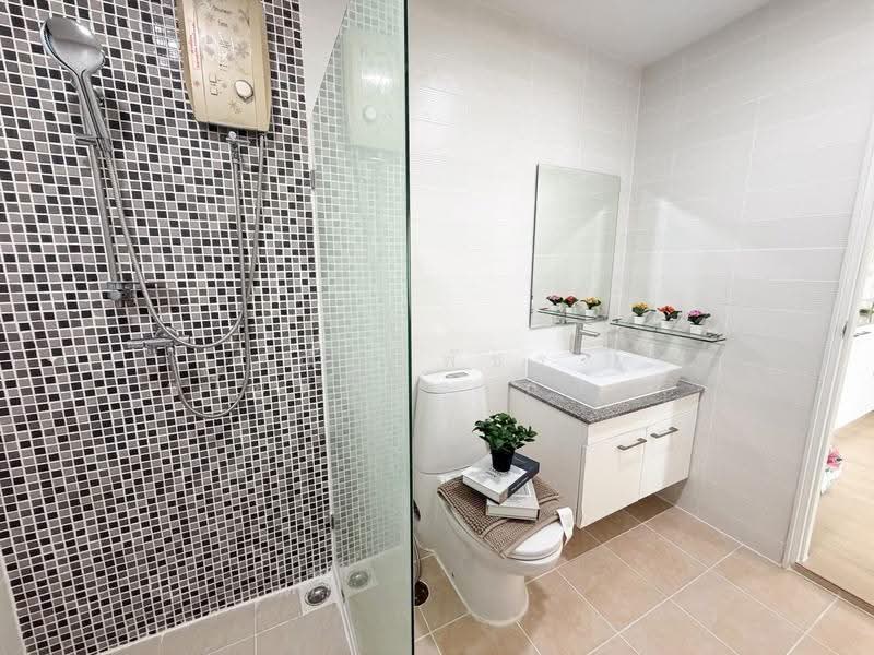 The IRIS Rama 9-Srinakarin, Bangkok, Srinakarin Road, Suan Luang, Bangkok, 1 Bedroom, 45 sqm, Condo For Sale, by ณัฏฐพัชร ชโยทิตกุลเกียรติ, 11278526 - DDproperty.com