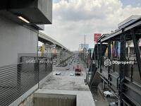 ขาย - ตึกแถวริมถนนรามอินทรา 4ชั้นครึ่ง 27วา 4น้ำ 5น้ำ ใกล้สถานีมัยลาภทำเลดีมากๆหายาก ราคาถูก จอดรถด้านหน้า, กรุงเทพ