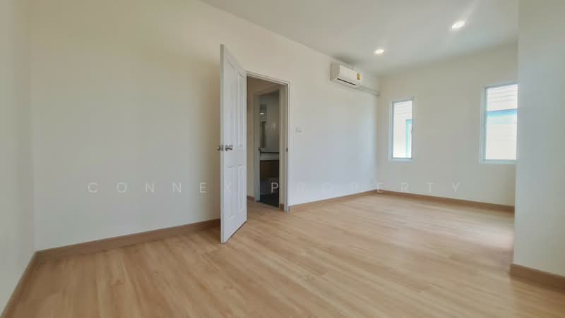 The village Chaengwatthana-Tiwananon, Nonthaburi, Soi Areeya Village, Ban Mai, Pak Kret, Nonthaburi, 3 Bedrooms, 130 sqm, Townhouse For Sale, by Connex Property, 11280149 - DDproperty.com