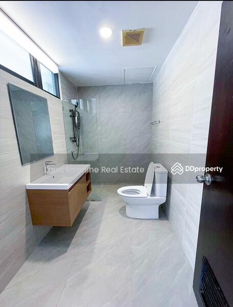 Sathorn Gardens, Bangkok, 39 South Sathorn Road, Thung Maha Mek, Sathon, Bangkok, 3 Bedrooms, 230 sqm, Condo For Rent, by Land Riverline Real Estate, 11282805 - DDproperty.com