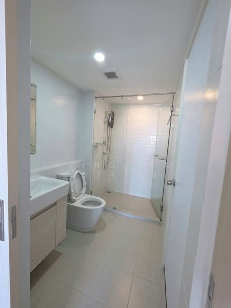 Chewathai Hallmark Ladprao-Chokchai 4, Bangkok, 959 Sangkhom Songkhor Road, Saphan Song, Wang Thonglang, Bangkok, 1 Bedroom, 40 sqm, Condo For Sale, by Living Real Estates, 11283260 - DDproperty.com