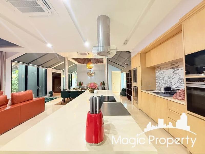 ขายบ้านเดี่ยวหรู 5 ห้องนอน ใน เอกมัย 22 แขวงคลองตันเหนือ เขตวัฒนา กทม, กรุงเทพ, คลองตันเหนือ, วัฒนา, กรุงเทพ, 700 ตร.ม., บ้านเดี่ยว ขาย, โดย Magic Property, 11283736 - DDproperty.com