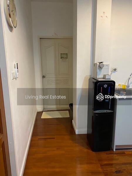 For Sale - อาคารพาณิชย์ 5.5 ชั้น ทำเลทอง ย่านสีลม, Bangkok