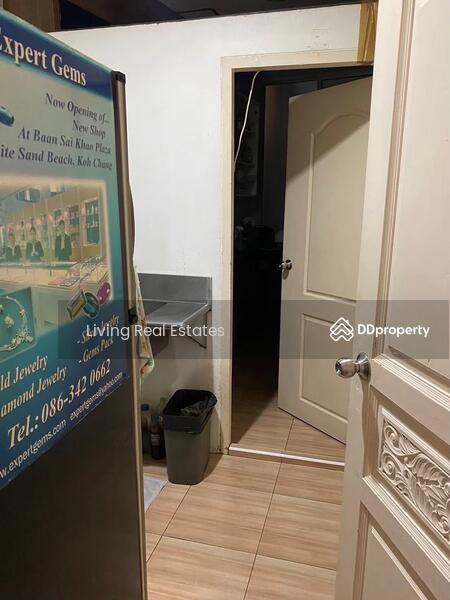 For Sale - อาคารพาณิชย์ 5.5 ชั้น ทำเลทอง ย่านสีลม, Bangkok