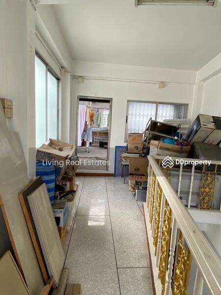 For Sale - อาคารพาณิชย์ 5.5 ชั้น ทำเลทอง ย่านสีลม, Bangkok