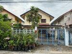 Loet Ubon Village Phahonyothin 52 : หมู่บ้านเลิศอุบล พหลโยธิน 52, กรุงเทพ
