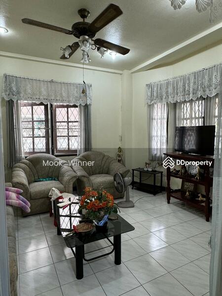 ขาย - Loet Ubon Village Phahonyothin 52 : หมู่บ้านเลิศอุบล พหลโยธิน 52, กรุงเทพ