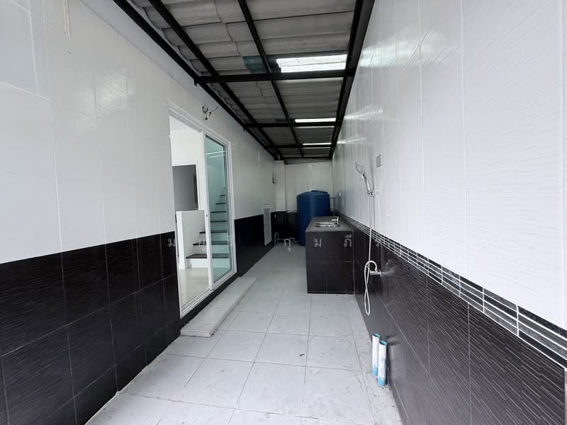 The Modish Bang Bua Thong, Nonthaburi, Lam Pho Road, Lam Pho, Bang Bua Thong, Nonthaburi, 3 Bedrooms, 101 sqm, Townhouse For Sale, by มยุรี กุมภีร์, 11291744 - DDproperty.com