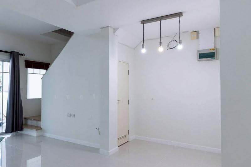 Indy Srinakarin-Romklao, Bangkok, 278 Romklao Road, Saen Sab, Min Buri, Bangkok, 2 Bedrooms, 90 sqm, Townhouse For Sale, by Tamita Kongsoithong, 11293373 - DDproperty.com