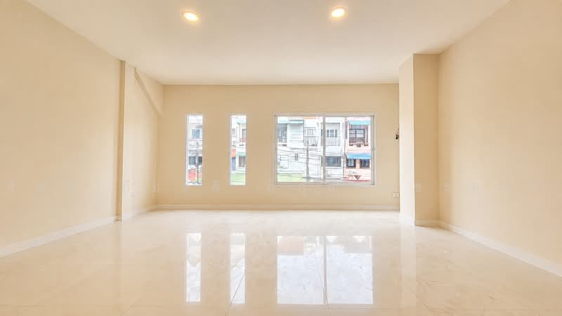 บางนา, Bangkok, Bang Na, Bangkok, 3 Bedrooms, 180 sqm, Townhouse For Sale, by สิทธิเกียรติ สกุลเตชะธนา, 11294209 - DDproperty.com