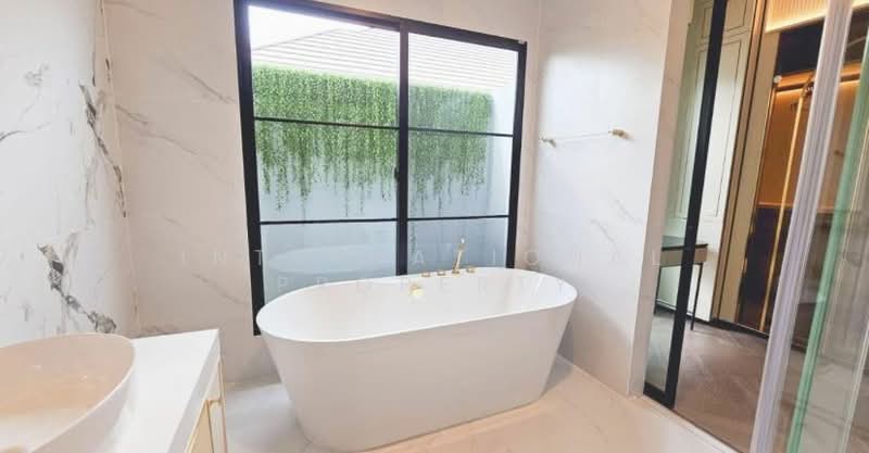 Nantawan Rama 9 Srinakarin, Bangkok, 888 Krung Thep Kritha Rd, Saphan Sung, Saphan Sung, Bangkok, 4 Bedrooms, 302 sqm, Single Detached House For Sale, by Next Step Property, 11295791 - DDproperty.com