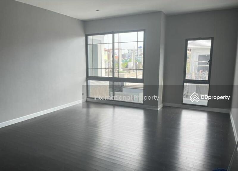 Grand Bangkok Boulevard Sukhumvit-Srinakarin, Samut Prakan, Soi Bearing 31/1, Samrong Nua, Muang Samut Prakarn, Samut Prakan, 4 Bedrooms, 445 sqm, Single Detached House For Sale, by Next Step Property, 11297313 - DDproperty.com