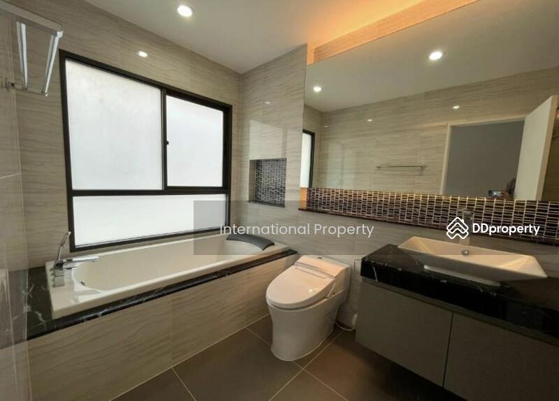 Burasiri Pattanakarn, Bangkok, New Pattanakarn Road, Prawet, Prawet, Bangkok, 4 Bedrooms, 400 sqm, Single Detached House For Sale, by Next Step Property, 11297418 - DDproperty.com