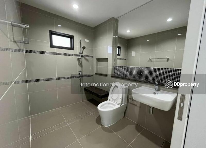 Burasiri Pattanakarn, Bangkok, New Pattanakarn Road, Prawet, Prawet, Bangkok, 4 Bedrooms, 400 sqm, Single Detached House For Sale, by Next Step Property, 11297418 - DDproperty.com