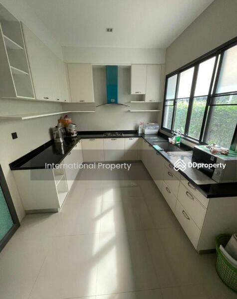 Grand Bangkok Boulevard Sukhumvit, Samut Prakan, Bearing-Lasalle Road, Samrong Nua, Muang Samut Prakarn, Samut Prakan, 4 Bedrooms, 500 sqm, Single Detached House For Sale, by Next Step Property, 11297561 - DDproperty.com