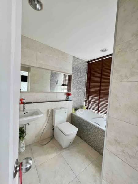 The Light House Sathorn–Chareonnakorn, Bangkok, Chareonnakorn Road, Khlong Ton Sai, Khlong San, Bangkok, 2 Bedrooms, 69 sqm, Condo For Rent, by Suwanna Singsawat, 11297852 - DDproperty.com