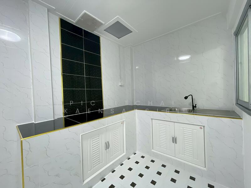 ทาว์นเฮ้าส์ 2 ชั้น หมู่บ้าน กฤษณาเฮ้าส์ ซ.ไก่ย่างโคราช, ปทุมธานี, คลองสอง, คลองหลวง, ปทุมธานี, 80 ตร.ม., ทาวน์เฮ้าส์ ขาย, โดย Pichitchai Kaensaksiri, 11298241 - DDproperty.com